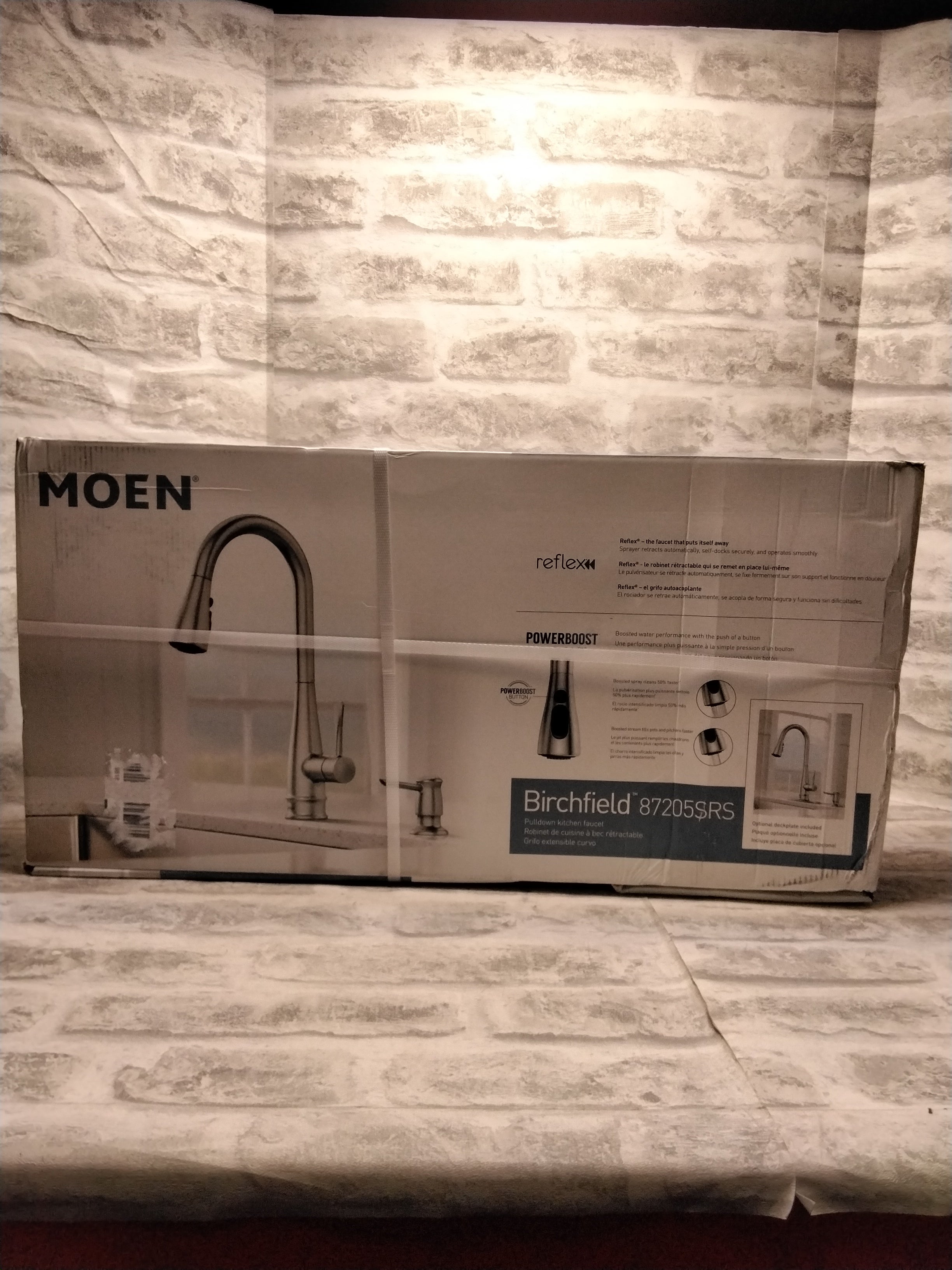 MOEN Birchfield Single-Handle Pull-Down Sprayer Kitchen Faucet (7645473472750)